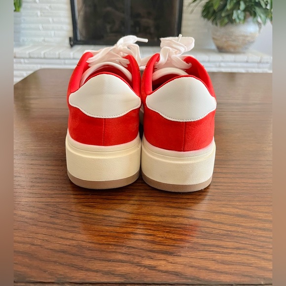 Women’s Project Cloud Sneakers - Picture 5 of 7